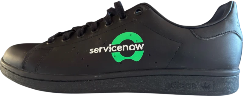 service now adidas stan smith, Firmensneaker, B2B CORPORATE SNEAKERS